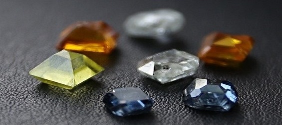 Технологию выращивания искусственных алмазов отрабатывают в новосибирском Академгородке